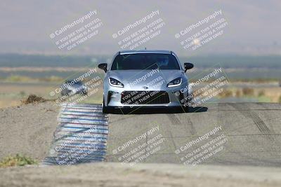 media/Sep-14-2025-Speed Ventures (Sun) [[b2951cd086]]/Black/Session 2 (Grapevine)/